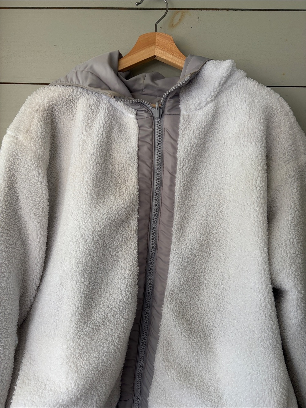Fabletics Reversible Teddy Fleece Hooded Jacket – Cream/Grey (Fits L) - Picture 3 of 5